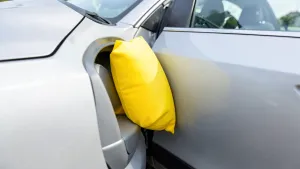 poduszka do otwierania zatrzaśniętych drzwi auta